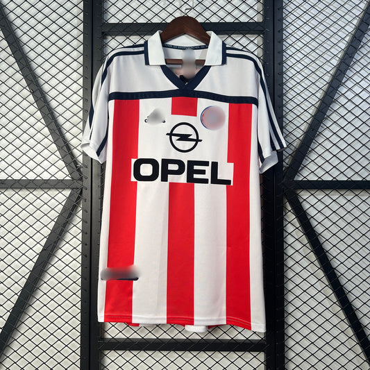 Camiseta Retro Bayern Visitante 2001